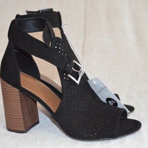 Universal Thread Women's Black Faux Suede 8.5